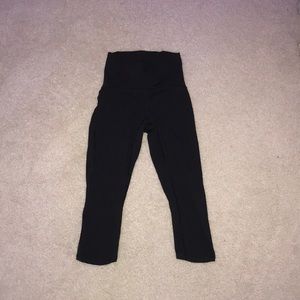 Lululemon half way leggings! Very comfortable!